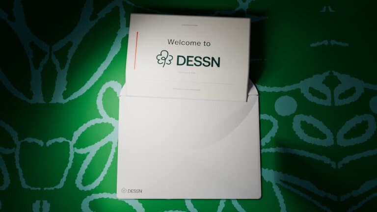 DESSN Welcome Card Unboxing