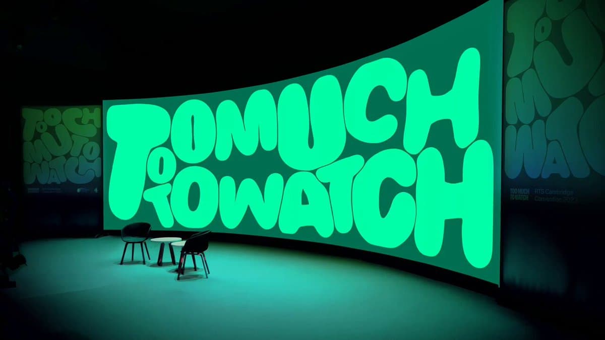 Glowing Bubble Letter Signage